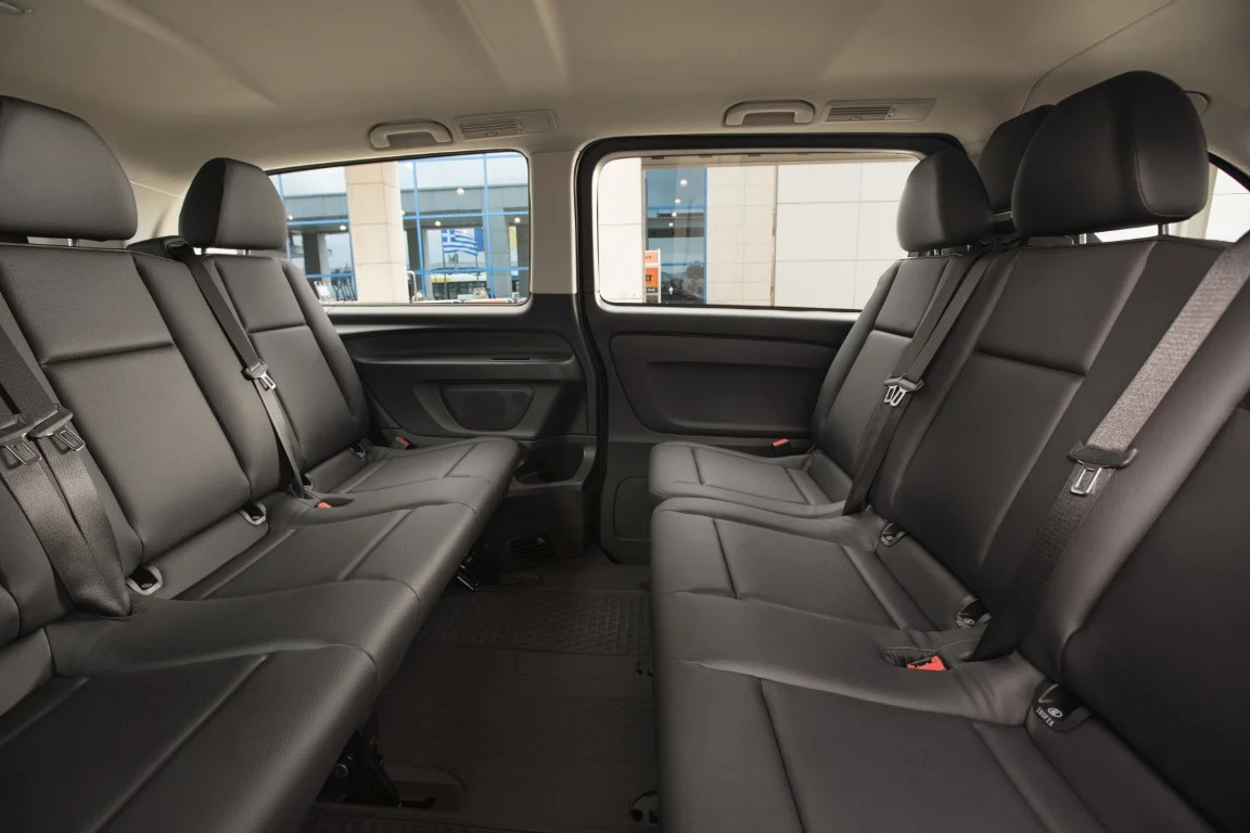 Standard Vito interior legroom
